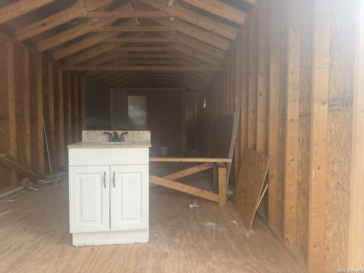 711 N Davidson Karnes City TX 78118