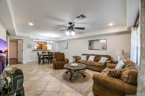 1131 Alametos San Antonio TX 78201