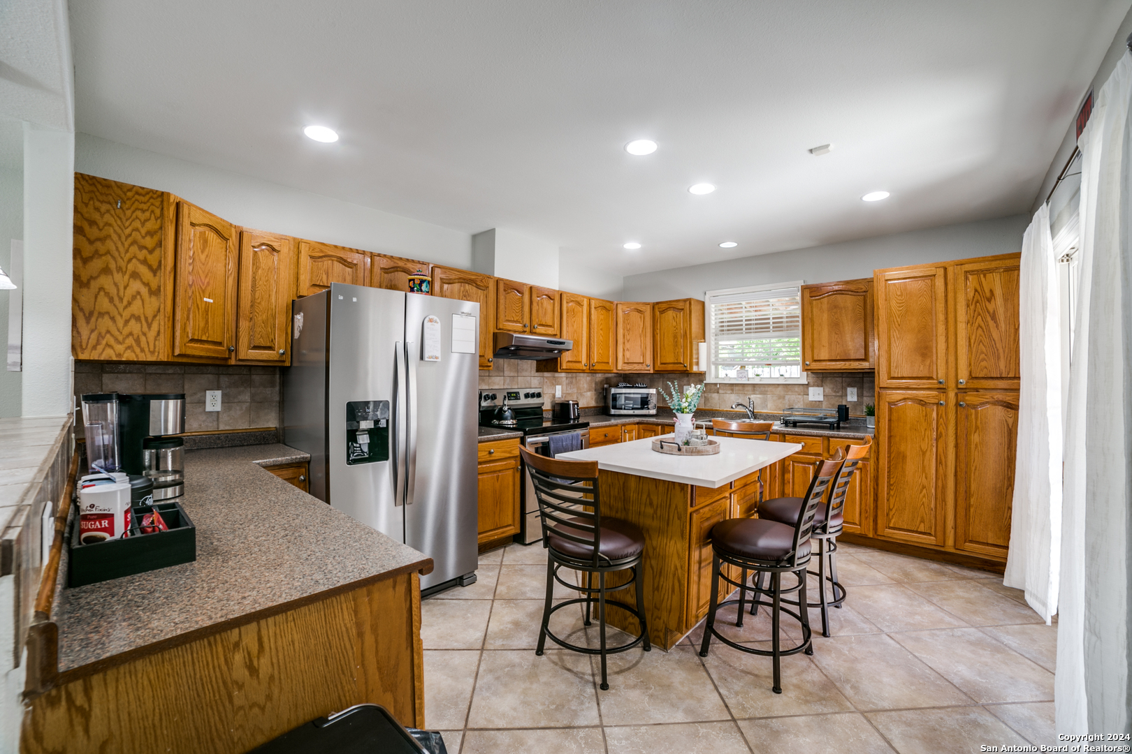 1131 Alametos San Antonio TX 78201