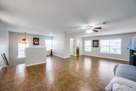 1131 Alametos San Antonio TX 78201