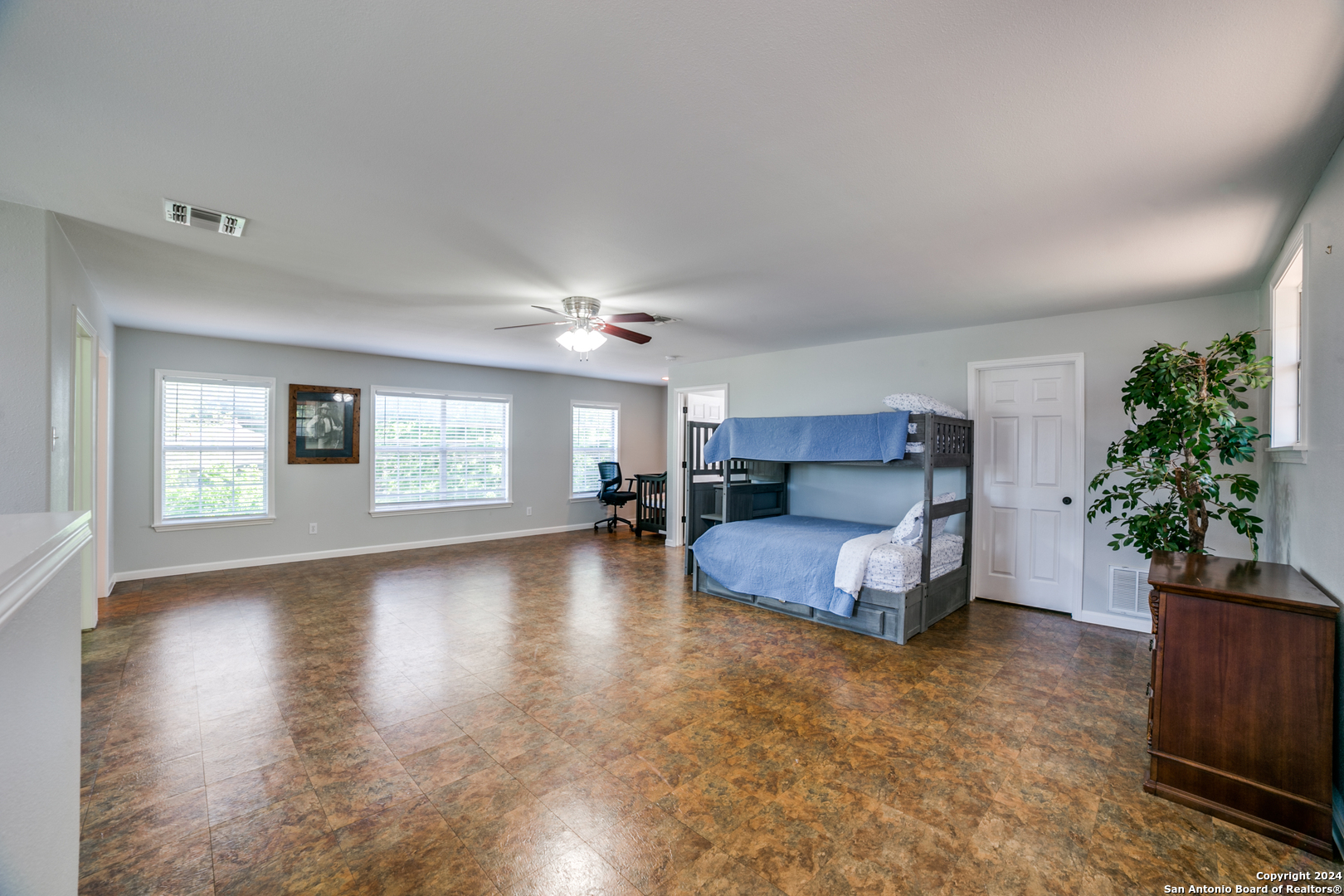 1131 Alametos San Antonio TX 78201