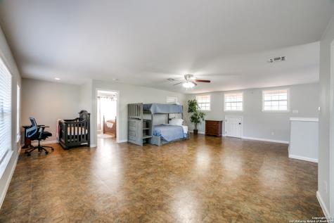 1131 Alametos San Antonio TX 78201