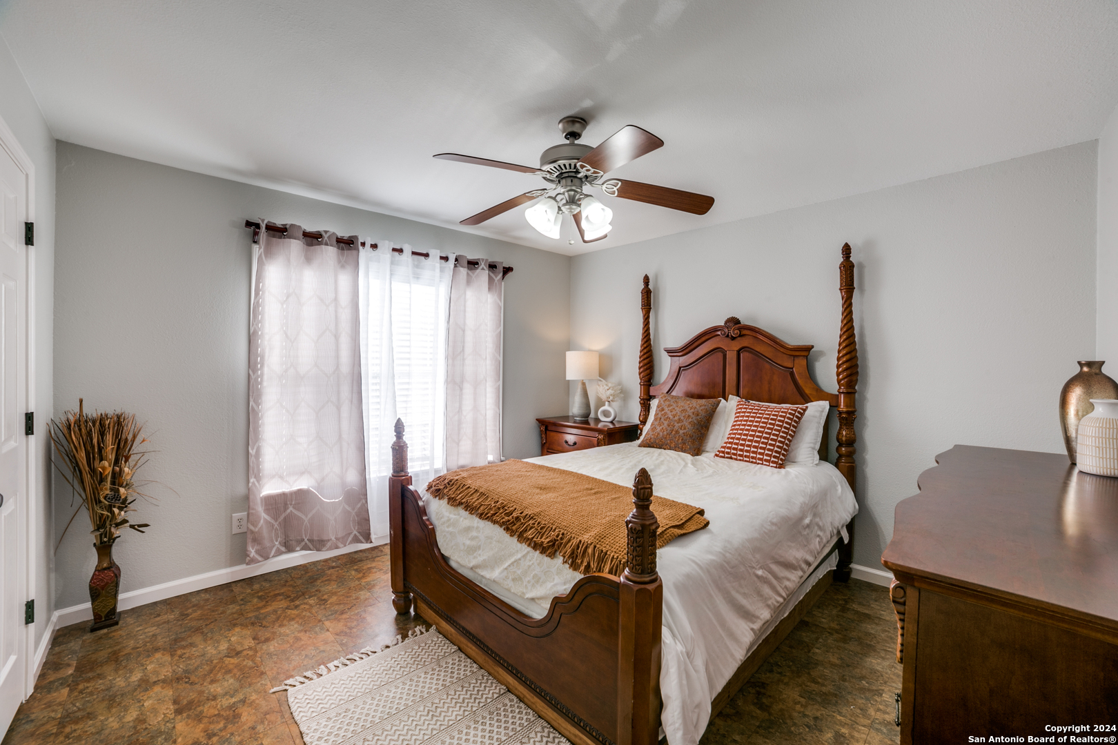 1131 Alametos San Antonio TX 78201