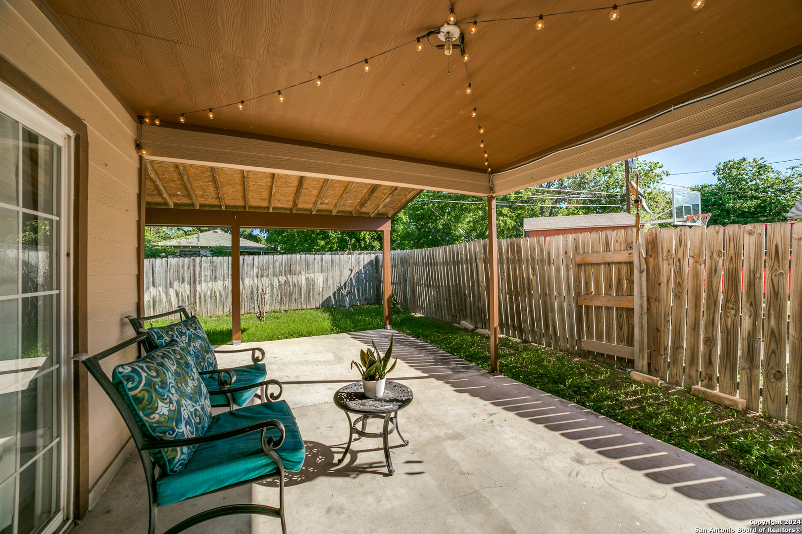 1131 Alametos San Antonio TX 78201