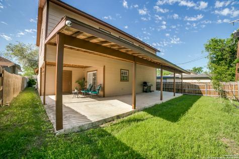 1131 Alametos San Antonio TX 78201