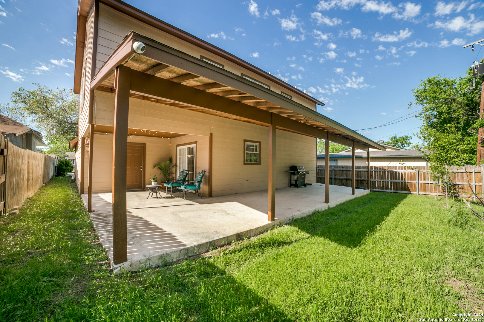 1131 Alametos San Antonio TX 78201