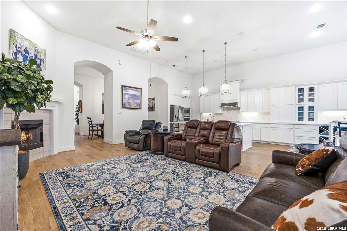 421 Corwin Springs Cibolo TX 78108