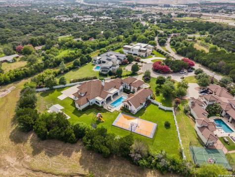 102 Wellesley Cove Shavano Park TX 78231