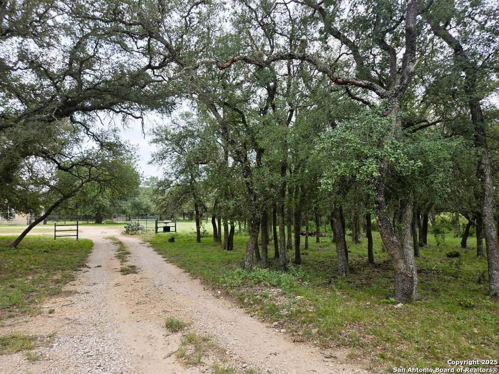 370 Pr 3502 Hondo TX 78861