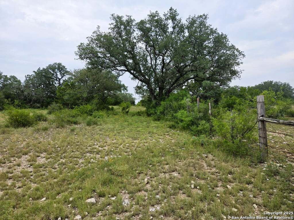 370 Pr 3502 Hondo TX 78861