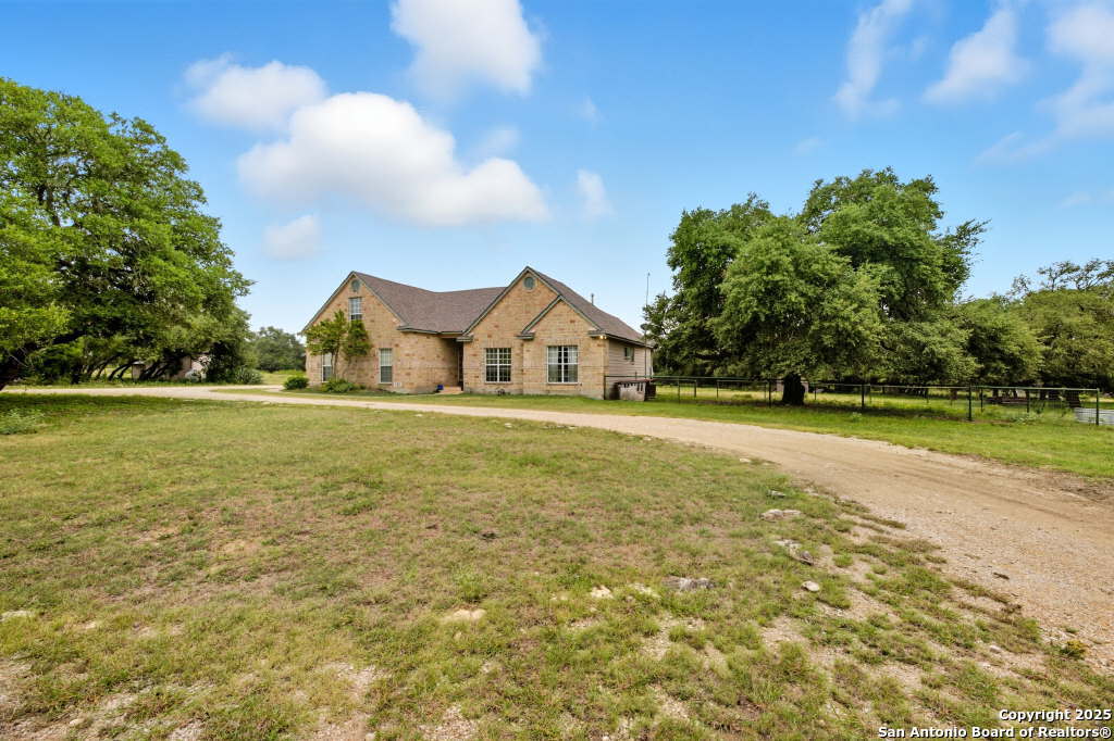370 Pr 3502 Hondo TX 78861