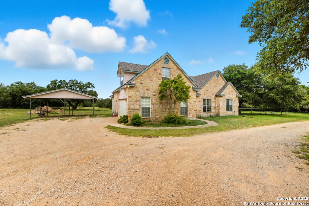 370 Pr 3502 Hondo TX 78861