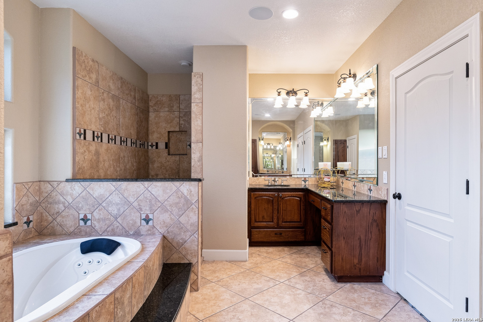 18875 Shadow Canyon Helotes TX 78023