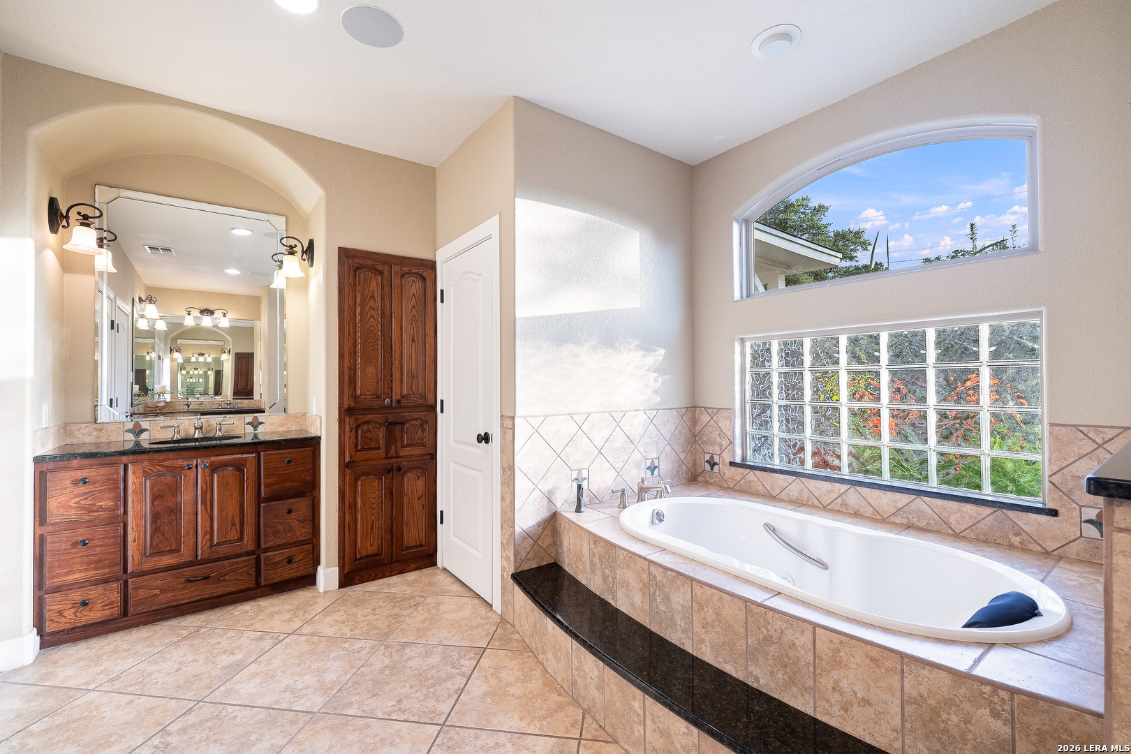 18875 Shadow Canyon Helotes TX 78023