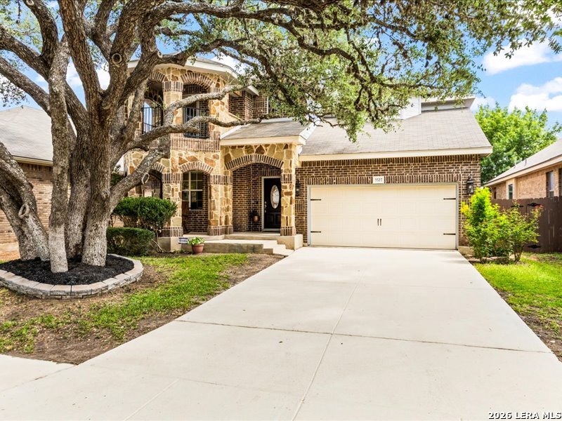 5527 Cross Pond San Antonio TX 78249