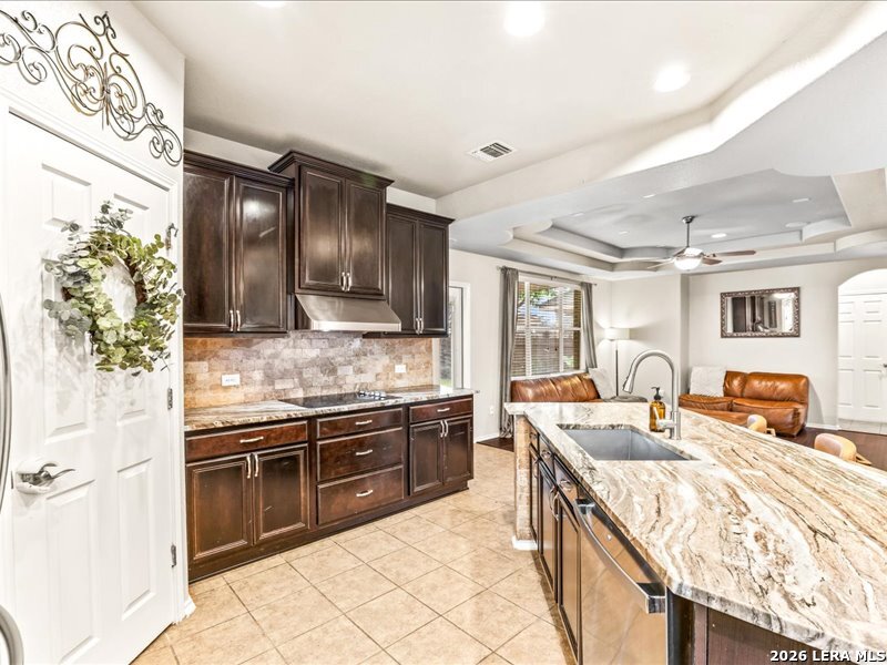 5527 Cross Pond San Antonio TX 78249