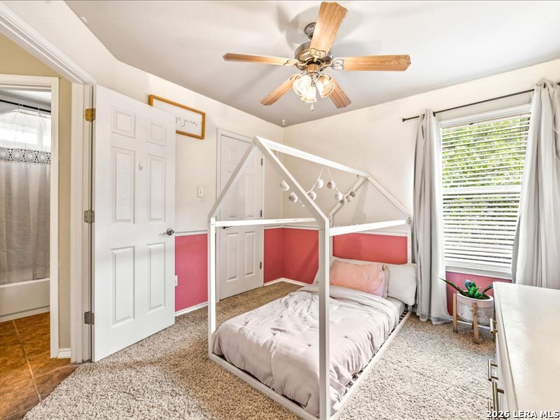 5527 Cross Pond San Antonio TX 78249