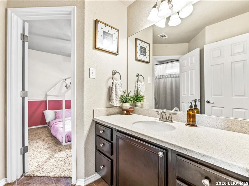 5527 Cross Pond San Antonio TX 78249