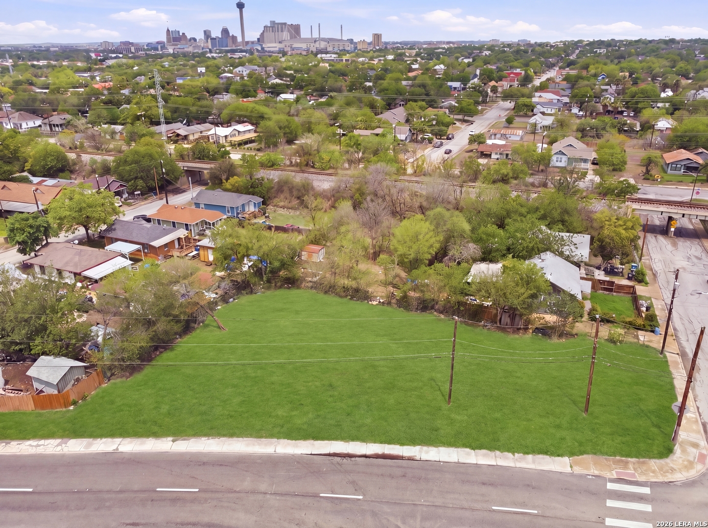 1415,1417,1501 S Pine Street San Antonio TX 78210