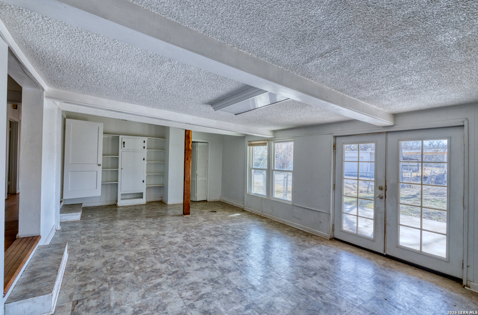 227 Mueller Uvalde TX 78801