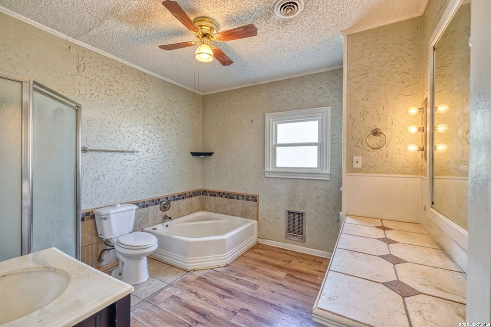 227 Mueller Uvalde TX 78801