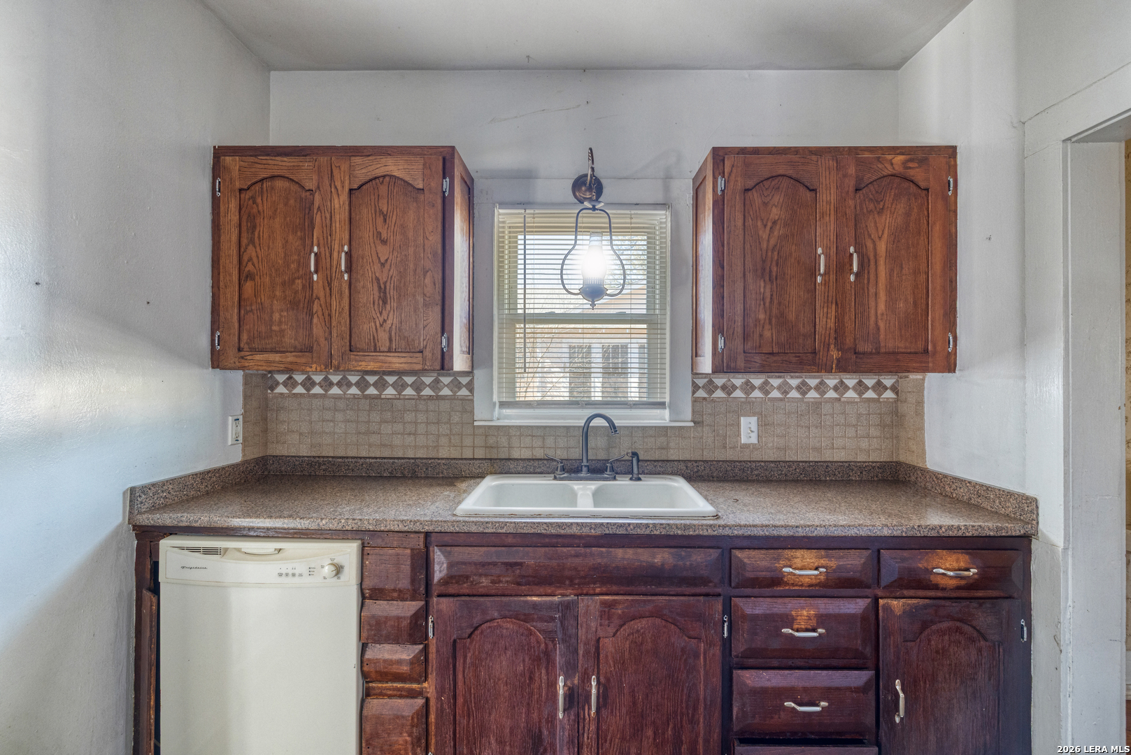 227 Mueller Uvalde TX 78801