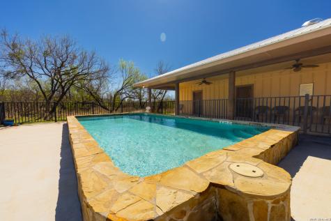 726 Tierra Linda Concan TX 78838