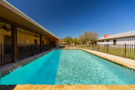 726 Tierra Linda Concan TX 78838