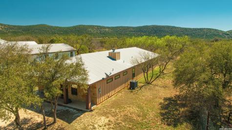 726 Tierra Linda Concan TX 78838