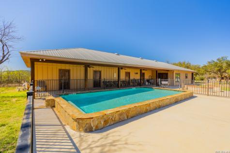 726 Tierra Linda Concan TX 78838