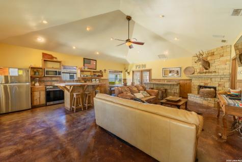 726 Tierra Linda Concan TX 78838