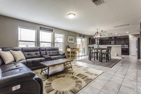4542 Echo Grove San Antonio TX 78259