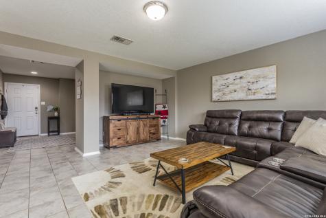 4542 Echo Grove San Antonio TX 78259