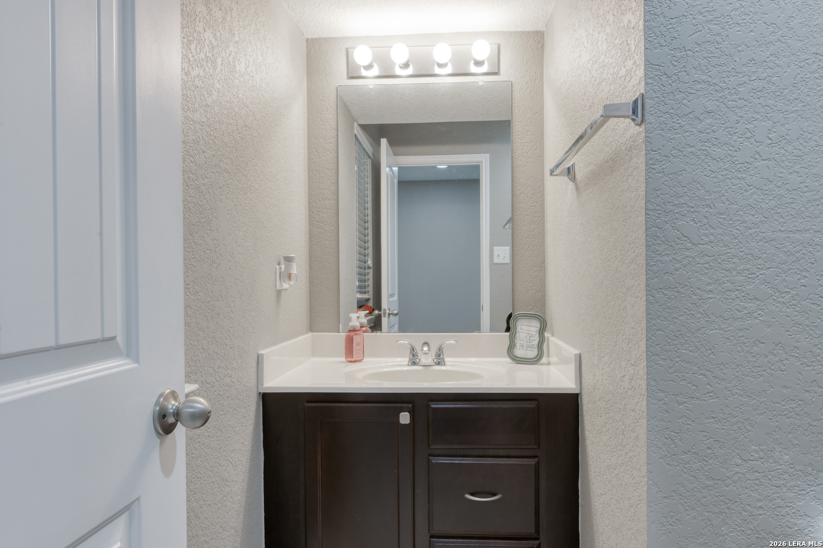 4542 Echo Grove San Antonio TX 78259