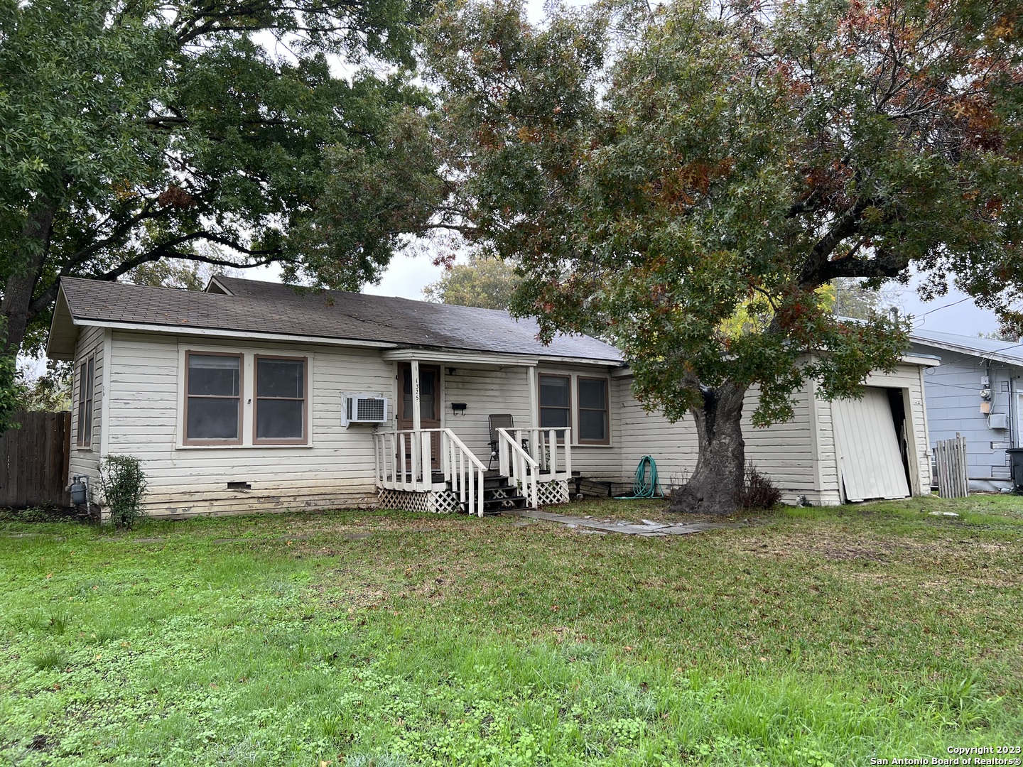 1325 W Mill Street New Braunfels TX 78130