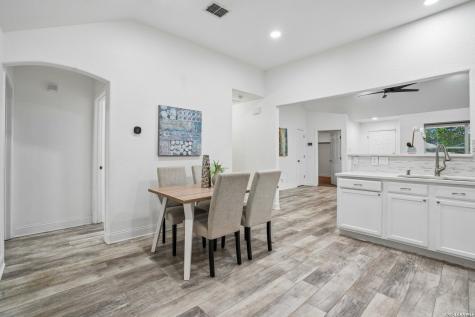 1722 Coxwold Court San Antonio TX 78245