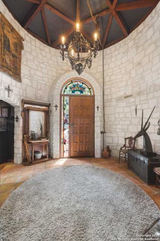 22 Indian Creek Loop Kerrville TX 78028