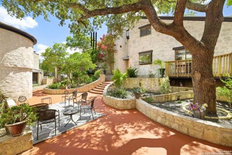 22 Indian Creek Loop Kerrville TX 78028