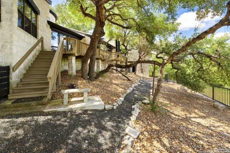 22 Indian Creek Loop Kerrville TX 78028