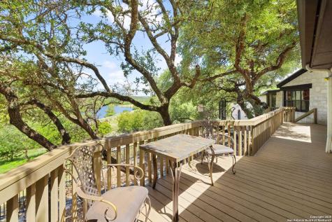 22 Indian Creek Loop Kerrville TX 78028