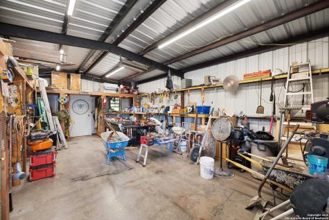 22 Indian Creek Loop Kerrville TX 78028