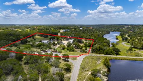 22 Indian Creek Loop Kerrville TX 78028