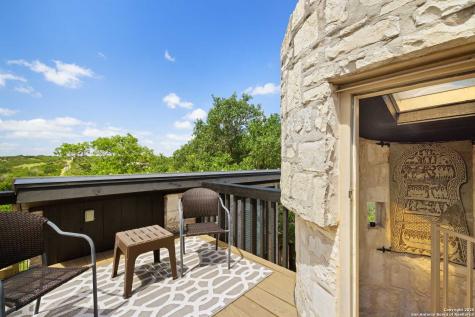 22 Indian Creek Loop Kerrville TX 78028