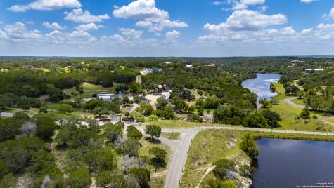 22 Indian Creek Loop Kerrville TX 78028