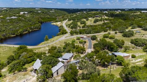 22 Indian Creek Loop Kerrville TX 78028