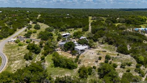 22 Indian Creek Loop Kerrville TX 78028