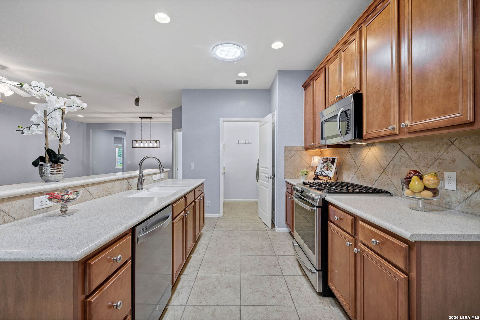 4550 Fort Boggy San Antonio TX 78253