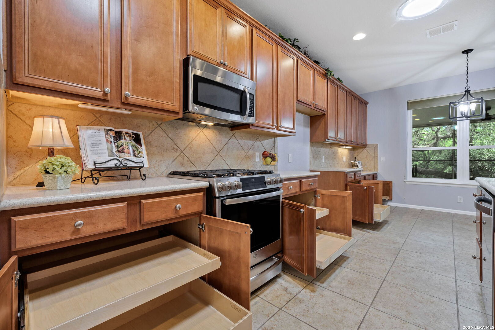 4550 Fort Boggy San Antonio TX 78253