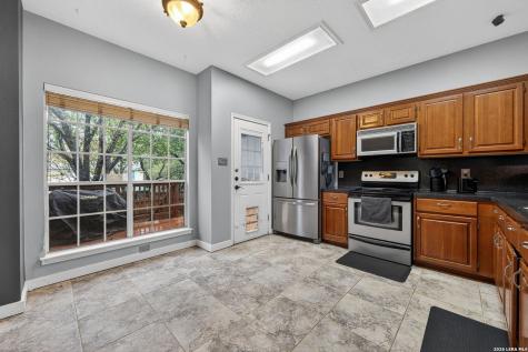 1510 Blackbridge San Antonio TX 78253