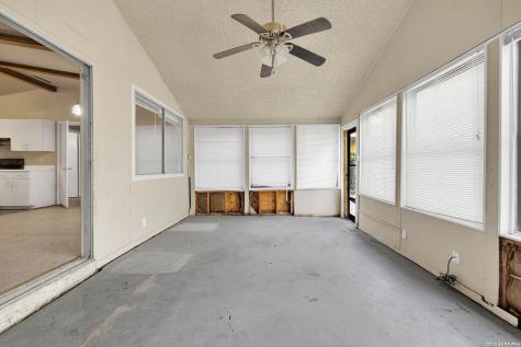 4439 Sunnyvale Lane San Antonio TX 78217